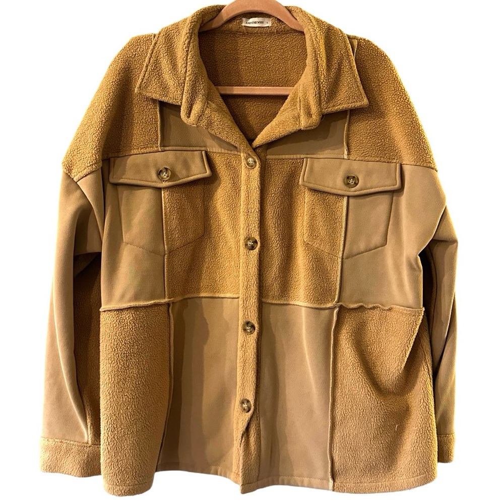 women's oversized jacket in a faux shearling and smooth fabric mix size L